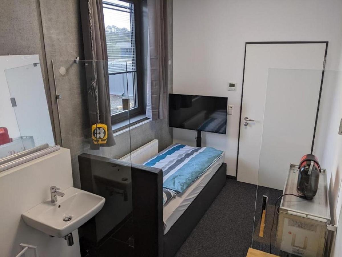 Business-Motel & 24H Selfcheckin Heimsheim Ngoại thất bức ảnh