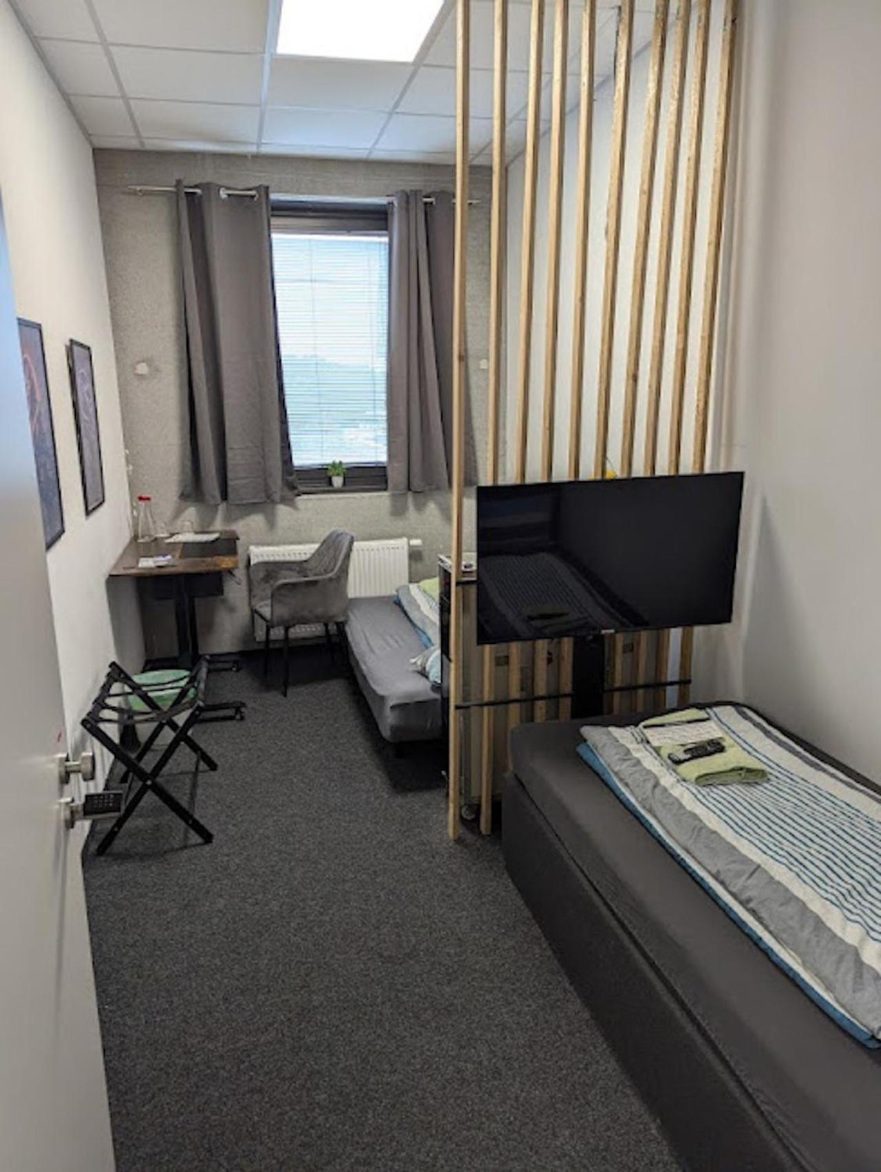 Business-Motel & 24H Selfcheckin Heimsheim Ngoại thất bức ảnh